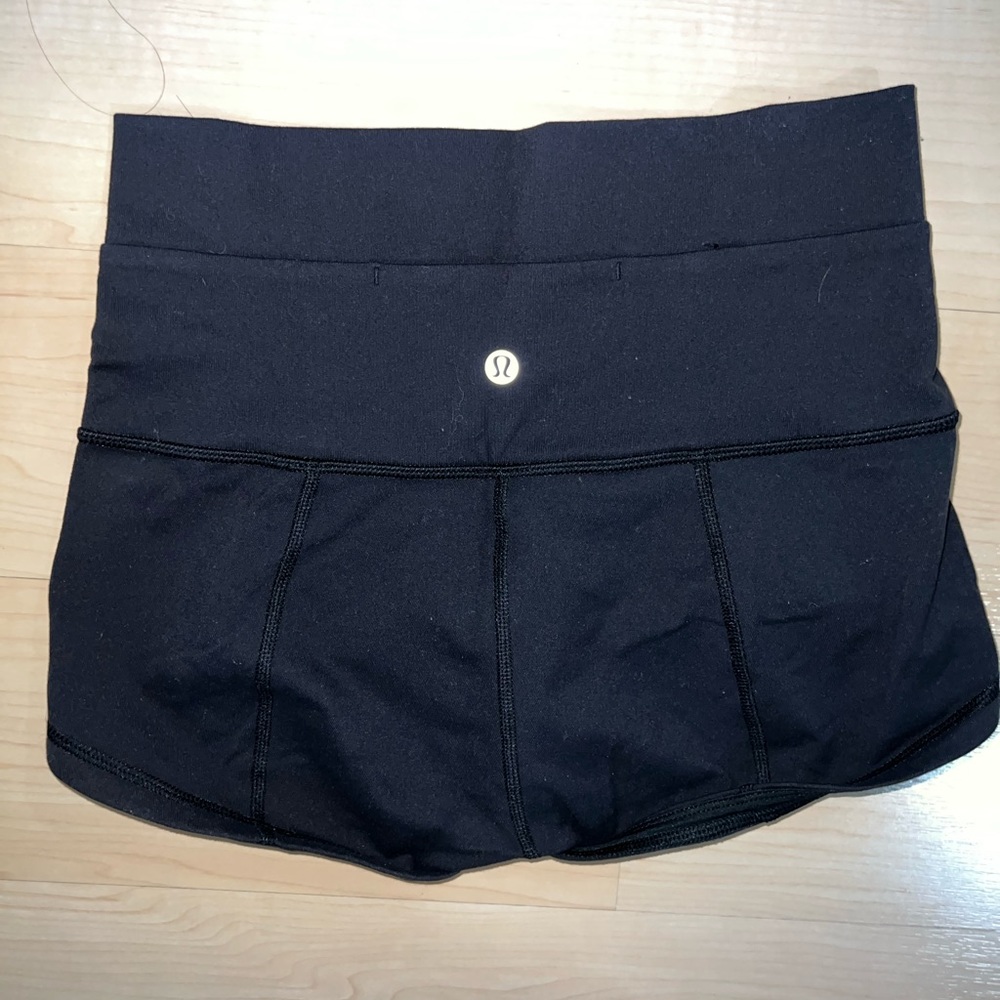 Lululemon Biker Short - Size 4 - Picture 2 of 2